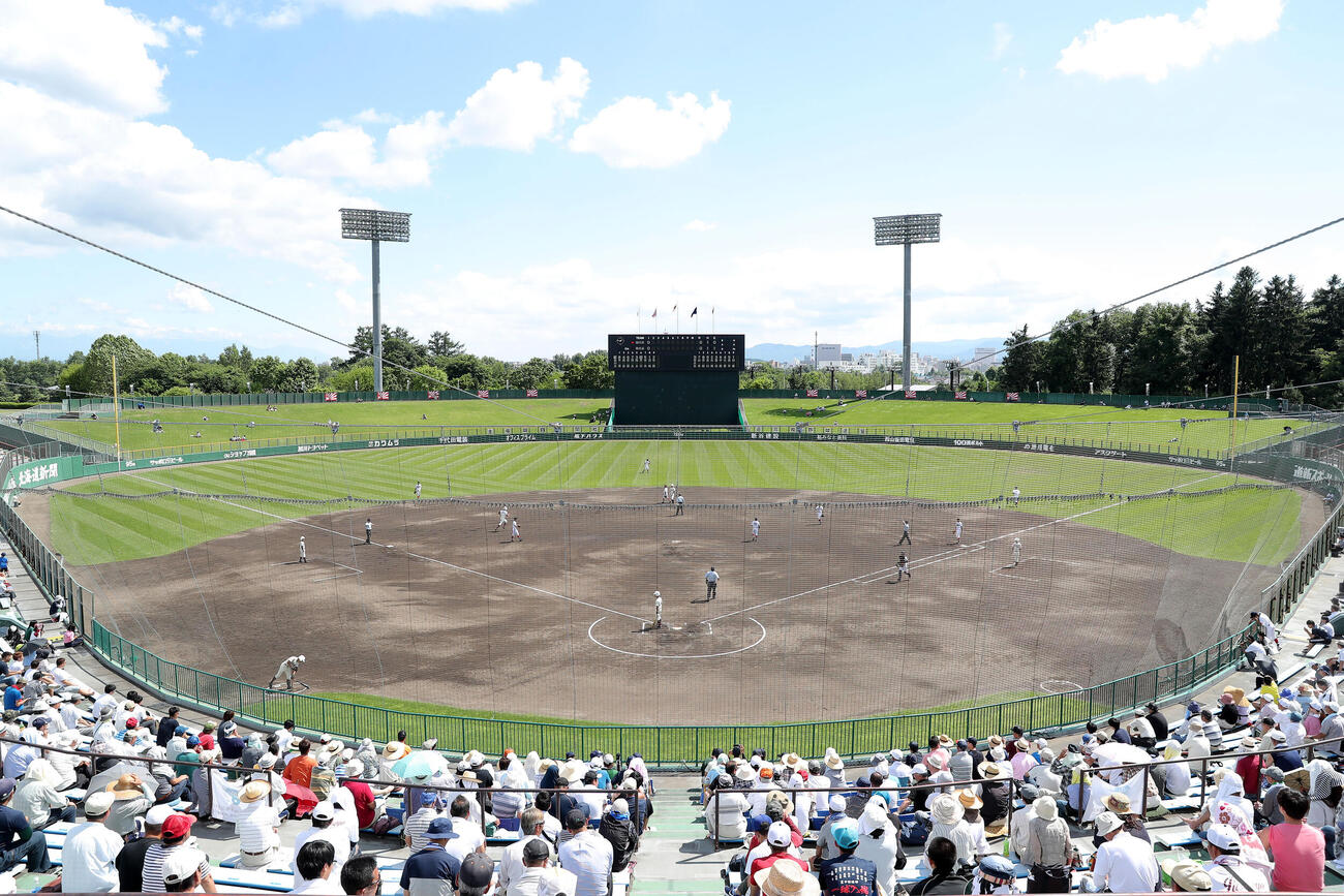 スタルヒン球場（2018年7月18日撮影）