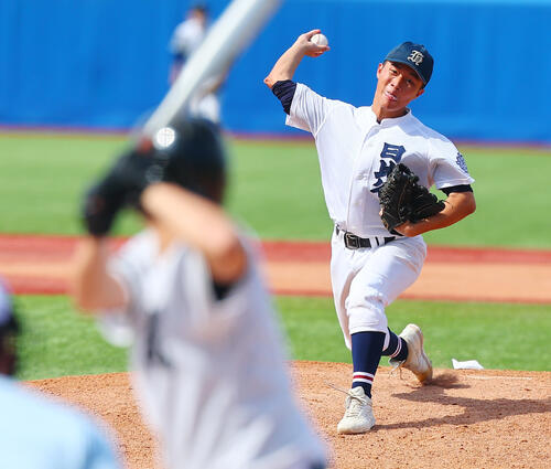 日比谷対開成 日比谷先発の松井佑樹(撮影・野上伸悟)