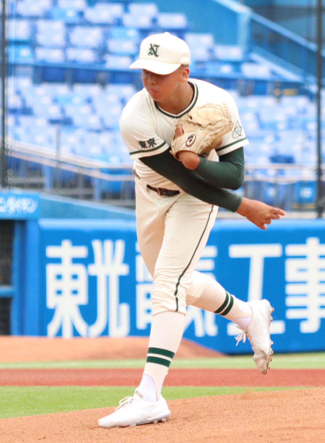 第108回全国高校野球東東京大会　2回戦　葛西南対二松学舎大付　先発した二松学舎大付・鈴木理王（撮影・栗林真菜）＝2026年7月7日
