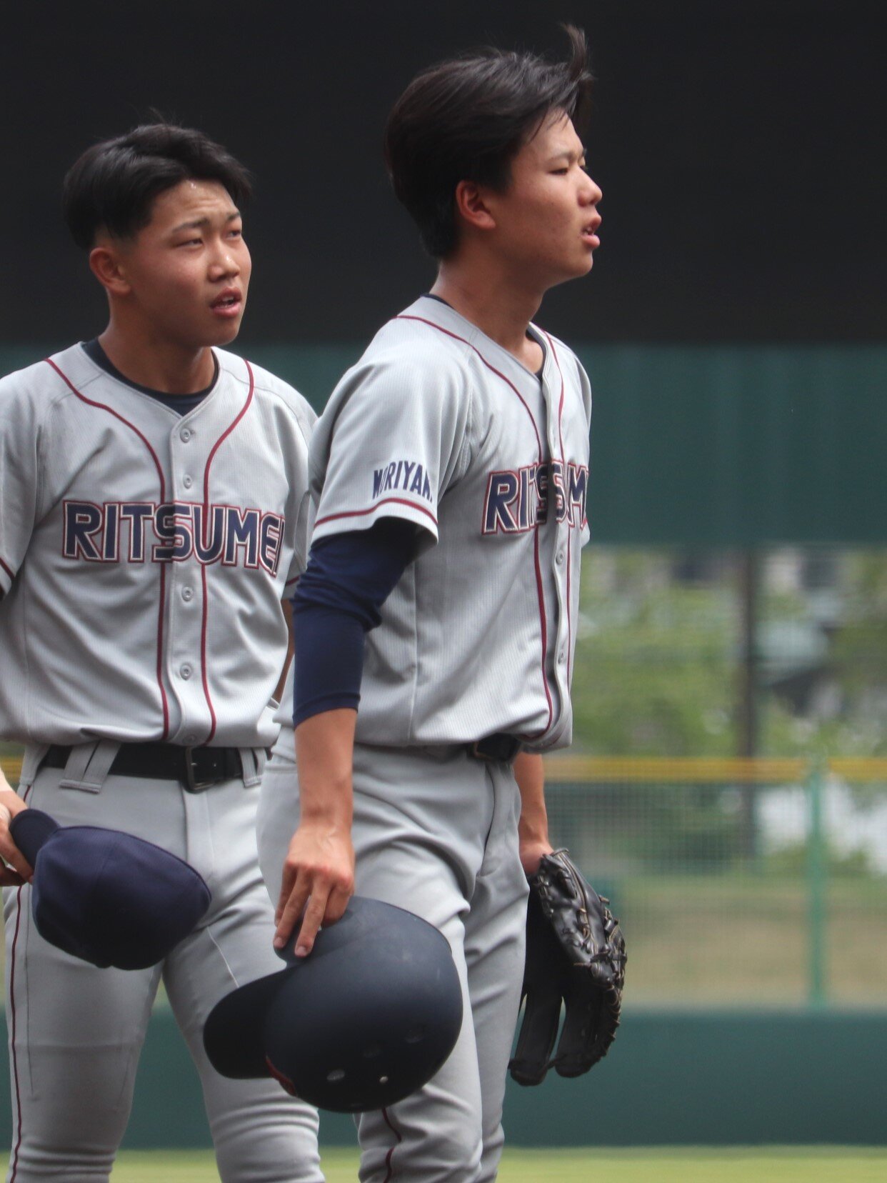 第108回全国高校野球滋賀大会　1回戦　立命館守山対比叡山　試合前のノックに参加した立命館守山の吉見嶺投手（2年）（撮影・中島麗）＝2026年7月8日、HPLベースボールパーク