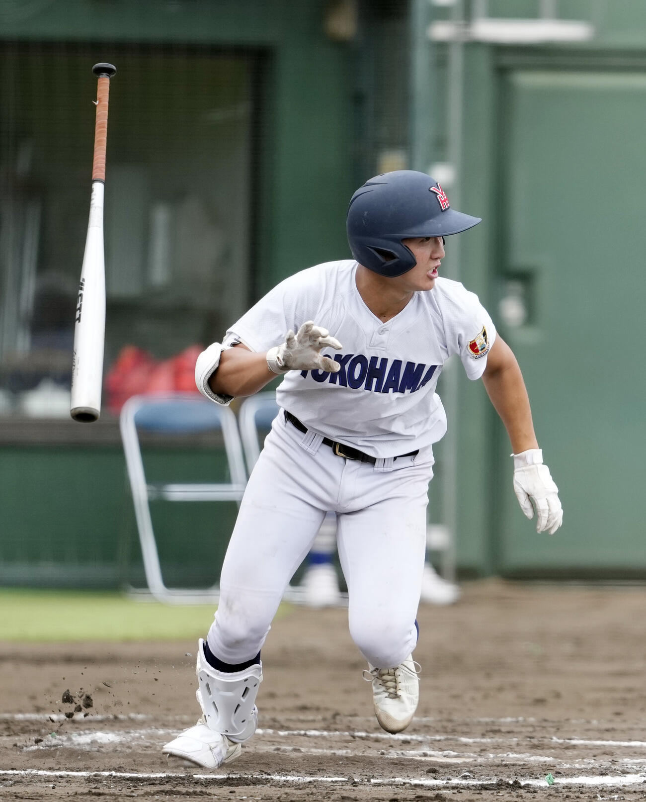 湘南工大付対横浜　6回裏横浜2死二塁、適時二塁打を放つ池田聖摩（撮影・小島史椰）