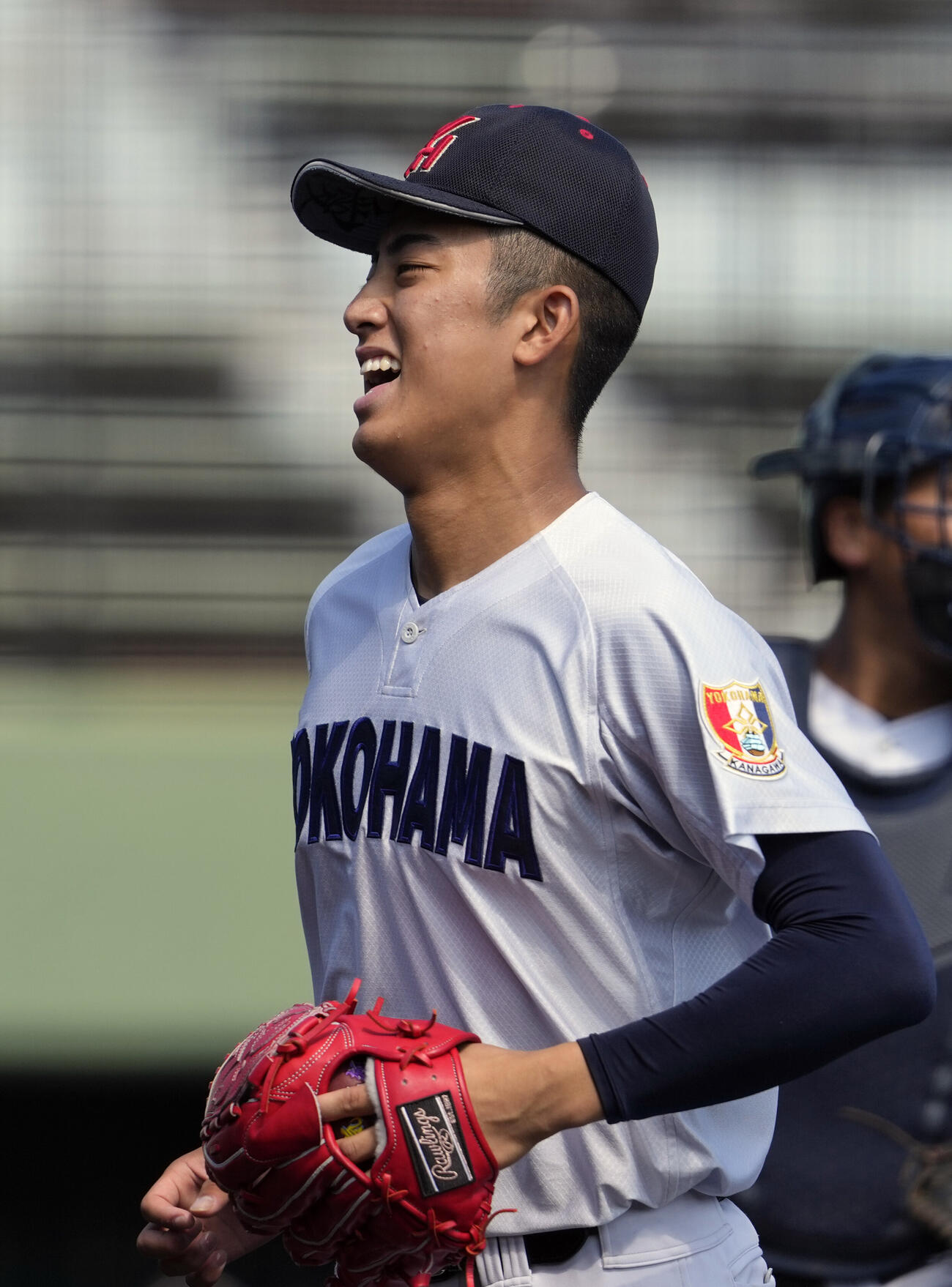 湘南工大付対横浜　1回表湘南工大付2死、江藤太我の投手強襲で険しい表情を見せる織田翔希（撮影・小島史椰）