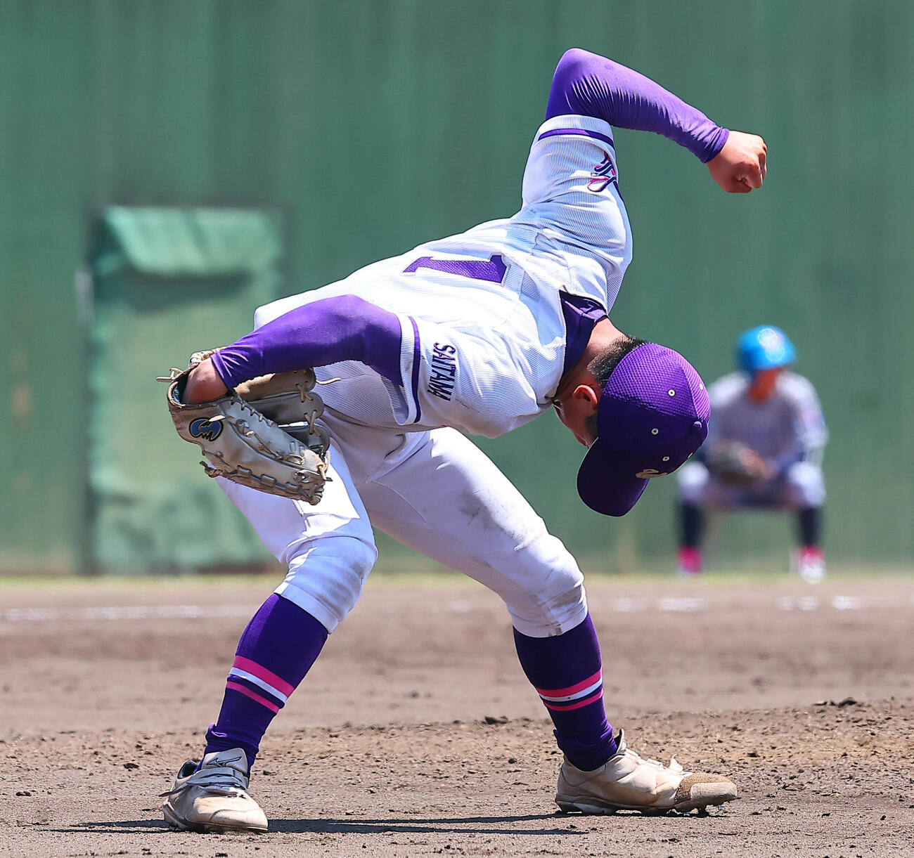 叡明対浦和麗明　完投勝利を挙げ喜ぶ浦和麗明・釼持優人（撮影・野上伸悟）