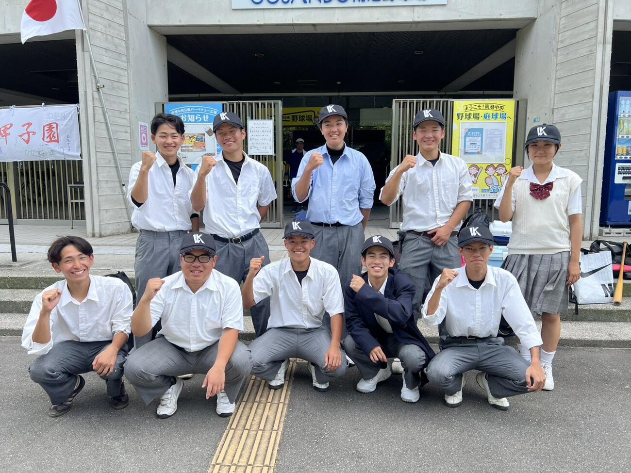 単独出場を果たした門真西ナイン（撮影・佐藤妙月）