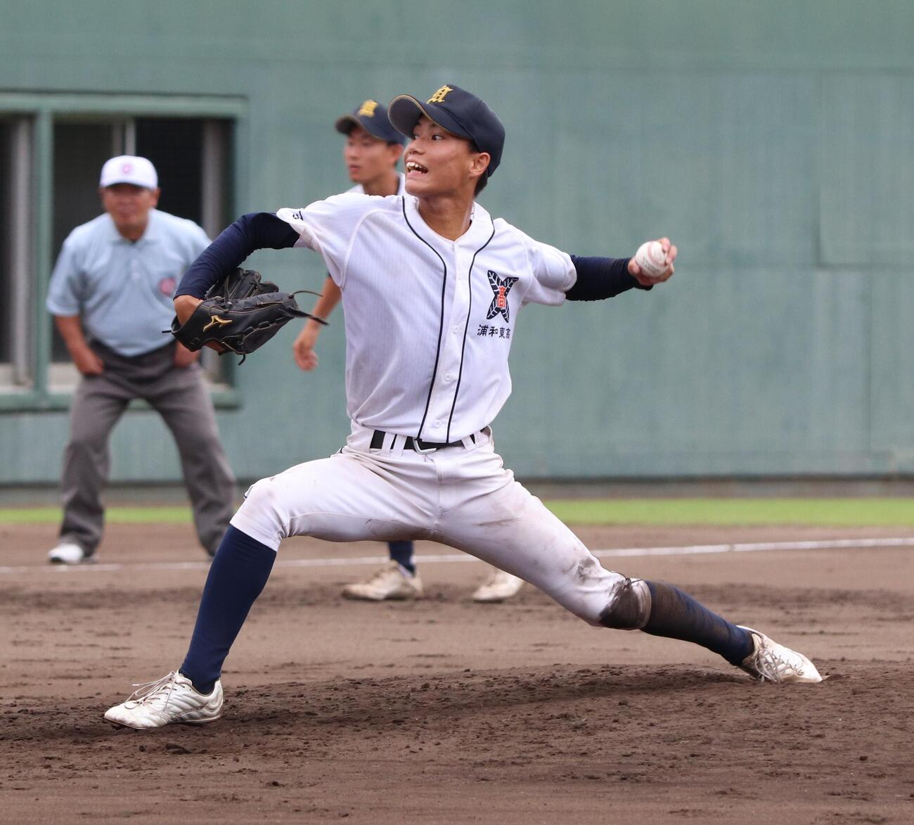 埼玉大会2回戦　連合C対浦和東　好投する浦和東先発・吉田倖太郎（撮影・会田京叶）