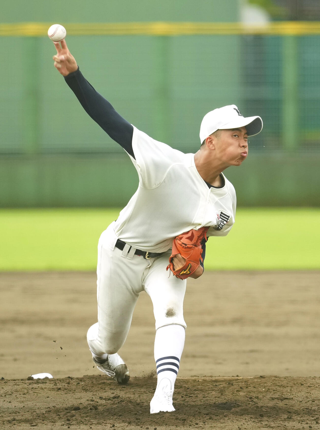 翔陽対日大三　力投する日大三先発の溝大駕（撮影・江口和貴）
