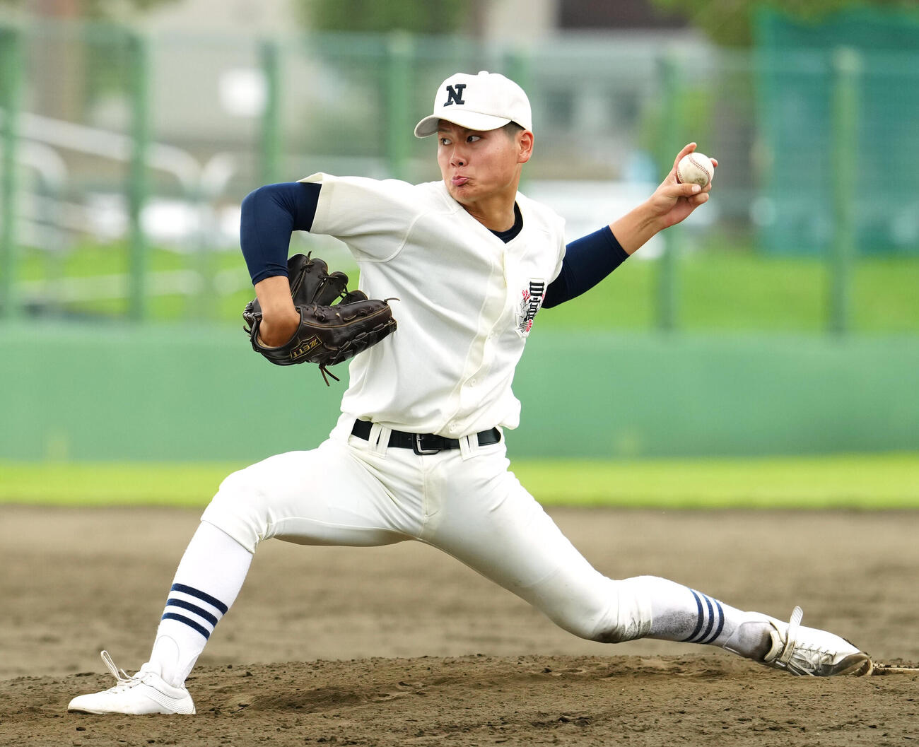 翔陽対日大三　力投する日大三2番手の横田航弥（撮影・江口和貴）