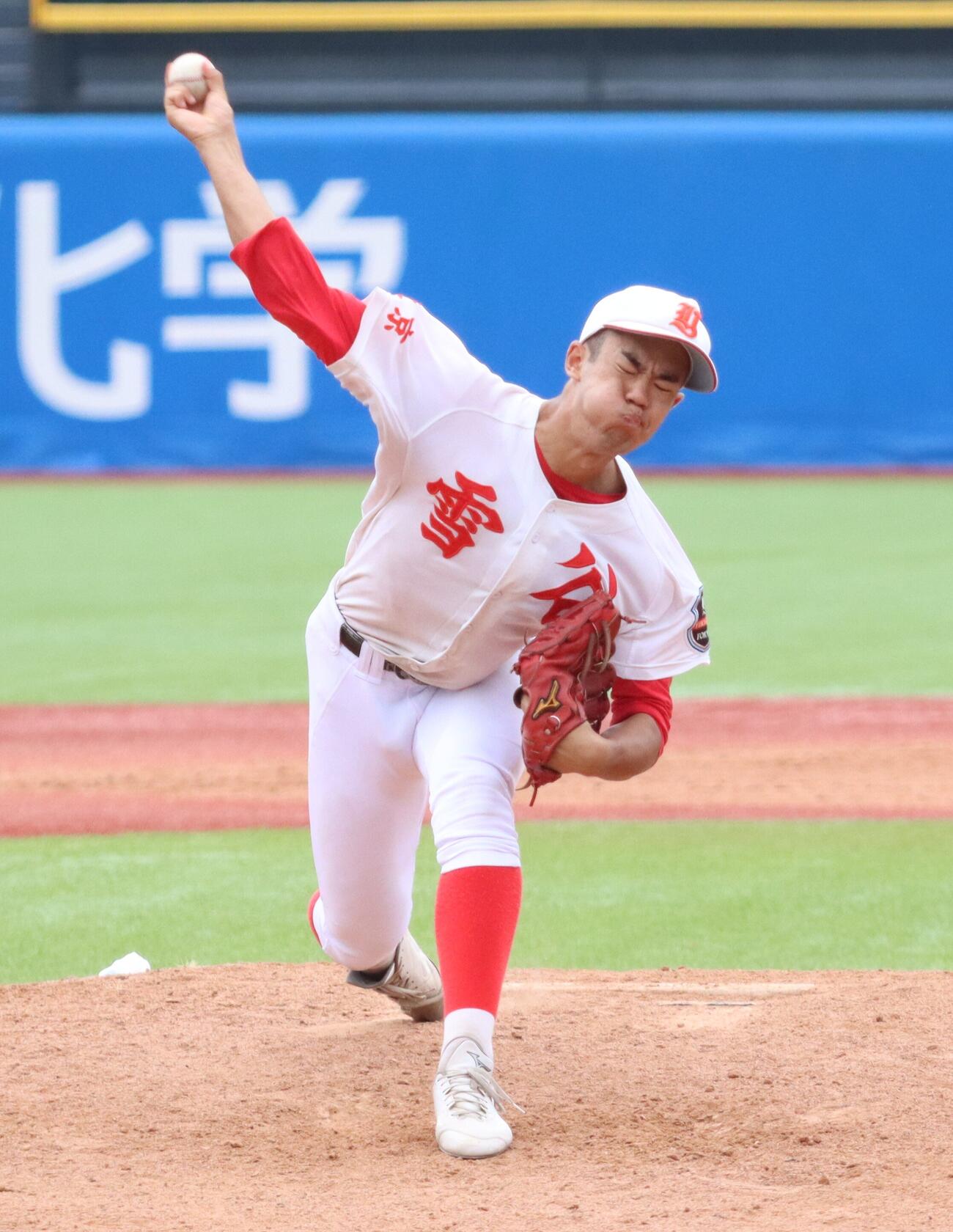 雪谷対大島　1イニングを0封した雪谷・松岡史穏（撮影・栗林真菜）