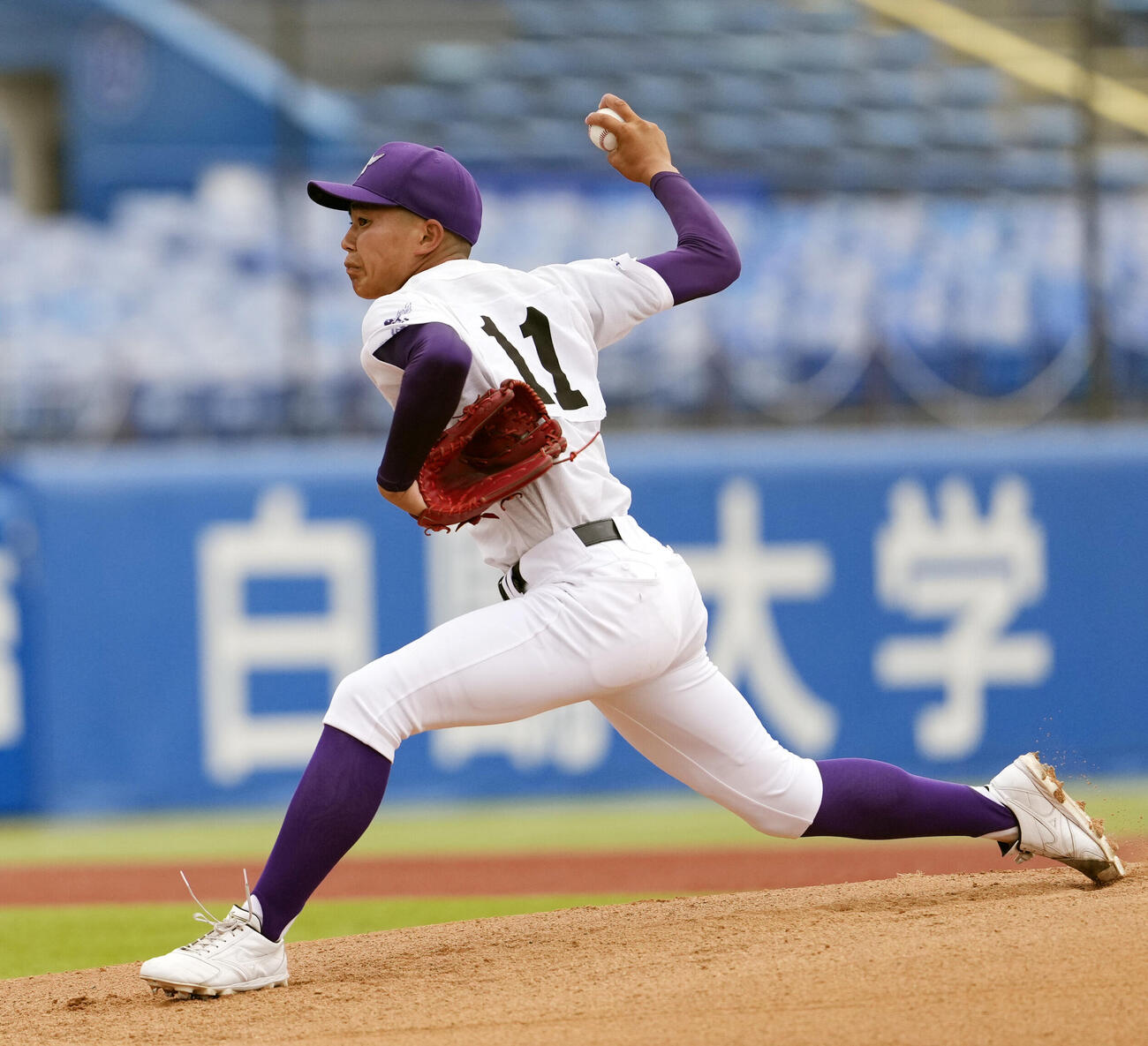筑波大付対関東一　力投する関東一先発の小林悠太（撮影・小島史椰）