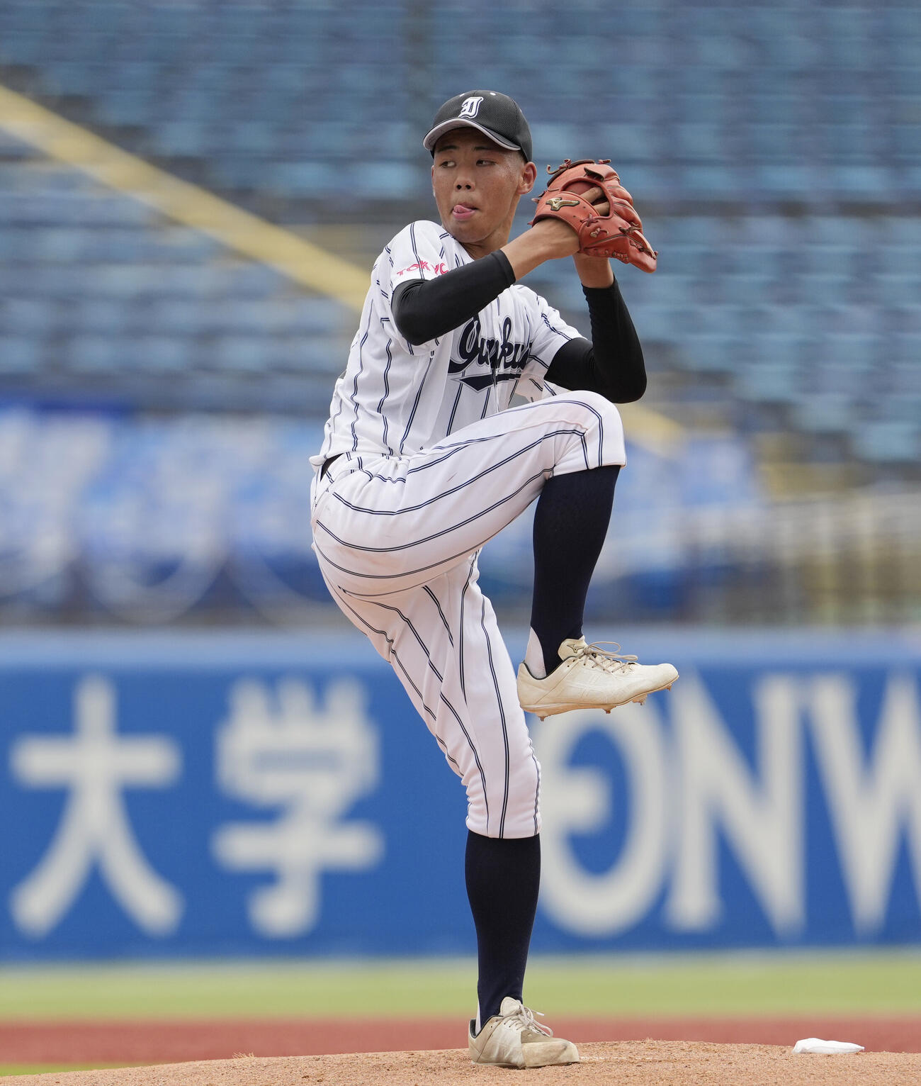 足立学園対岩倉　力投する岩倉先発の小林辰生（撮影・小島史椰）