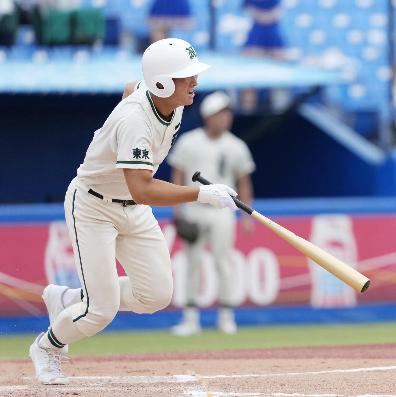 日大豊山対二松学舎大付　1回裏二松学舎大付2死一、二塁、先制適時打を放つ佐南健生（撮影・小島史椰）