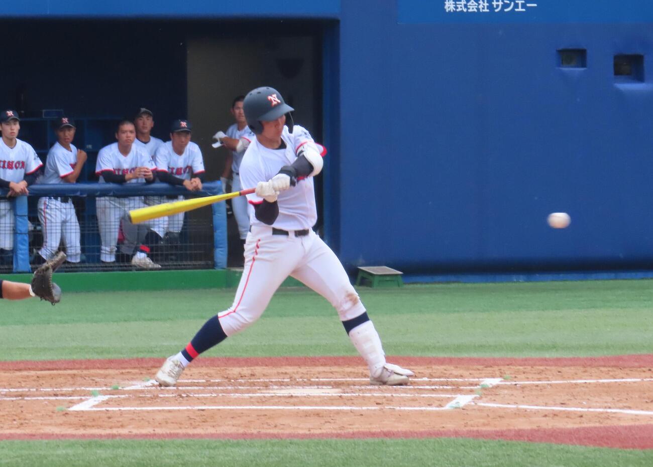 日大高対相模原　2回表日大高無死、遊ゴロに倒れる村田凰晟（撮影・山本佳央）＝2026年7月13日