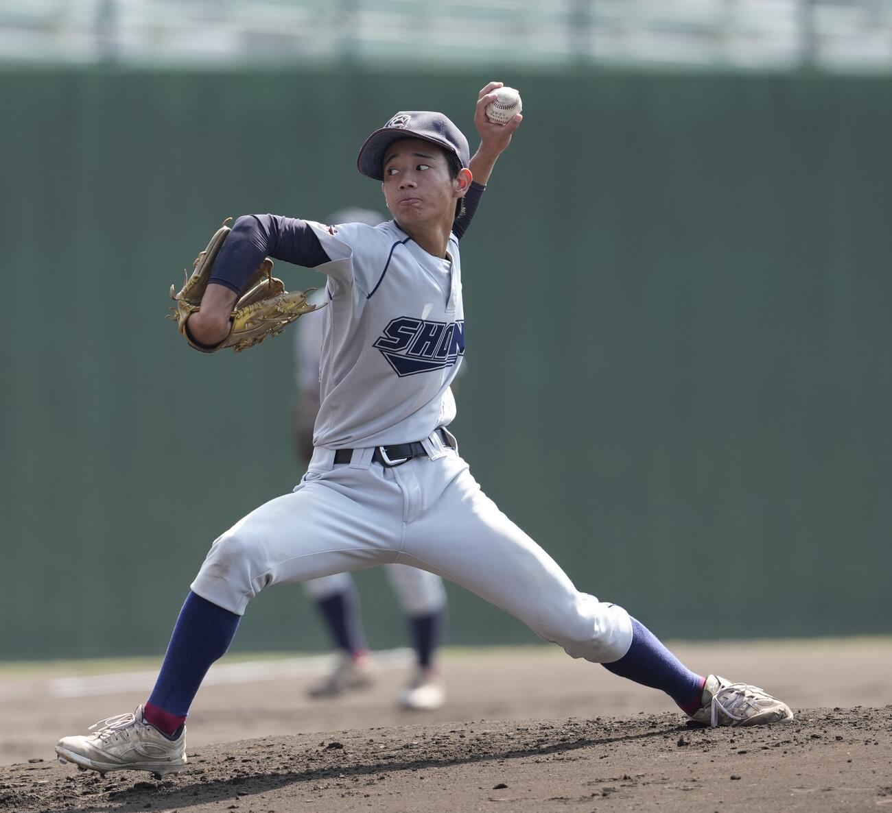 蓮田松韻対立教新座　力投する先発の蓮田松韻・糸井朋希（撮影・小島史椰）