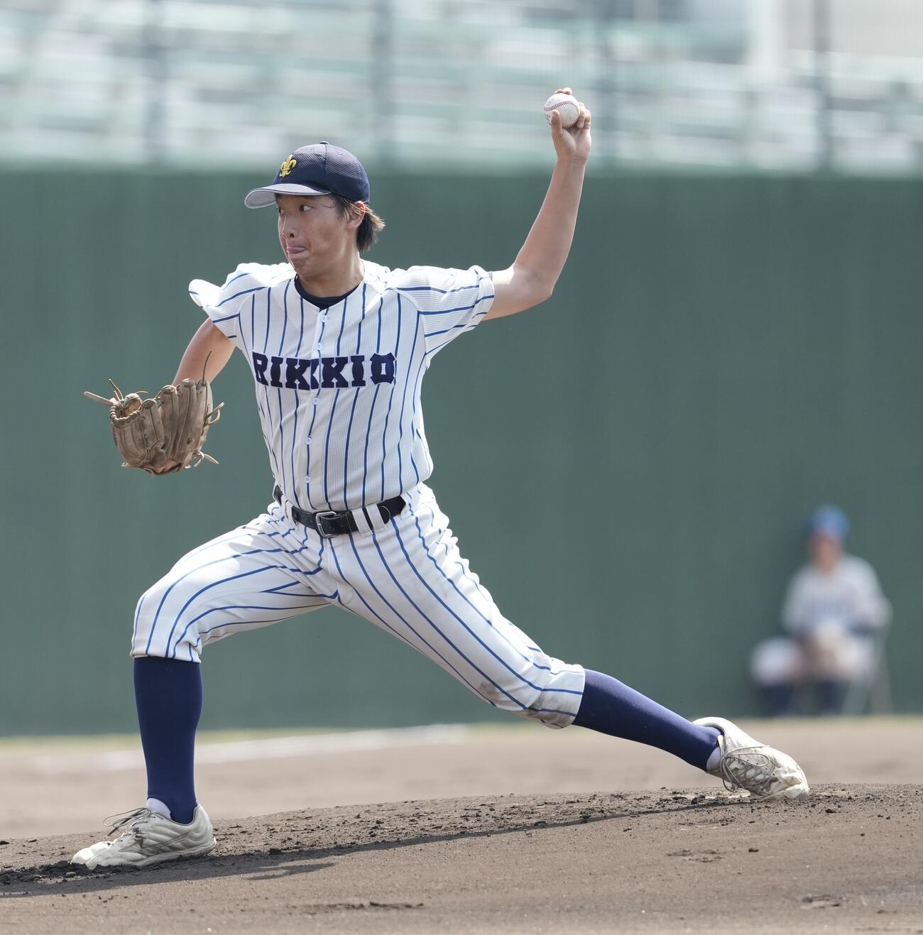 蓮田松韻対立教新座　力投する先発の立教新座・中川勇有誠（撮影・小島史椰）