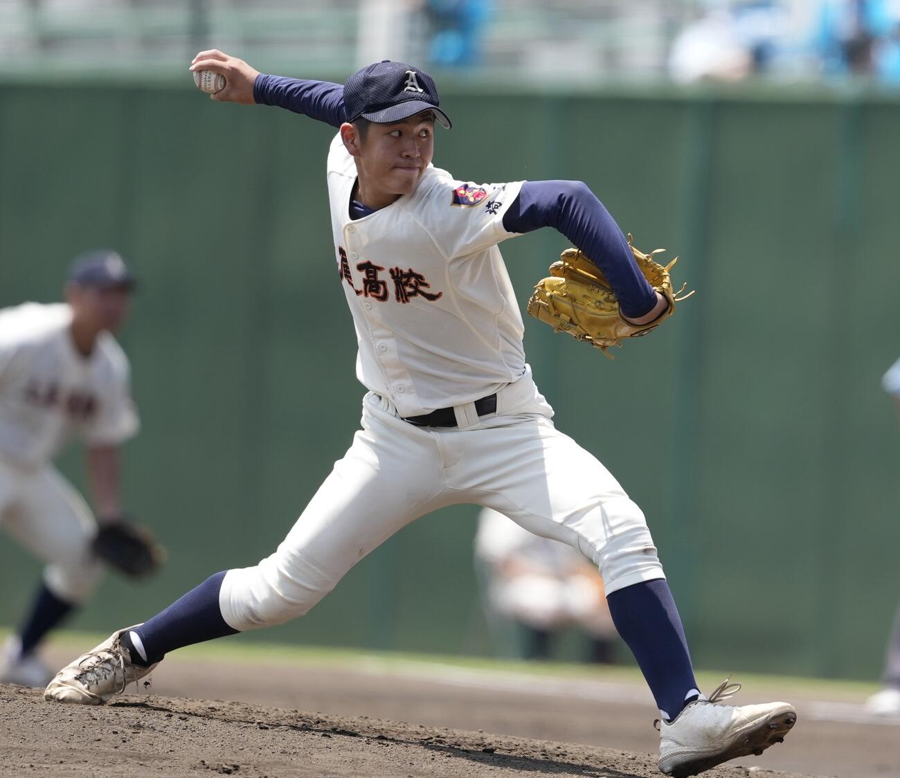上尾対細田学園　力投する先発の上尾・辻岡瑛人（撮影・小島史椰）
