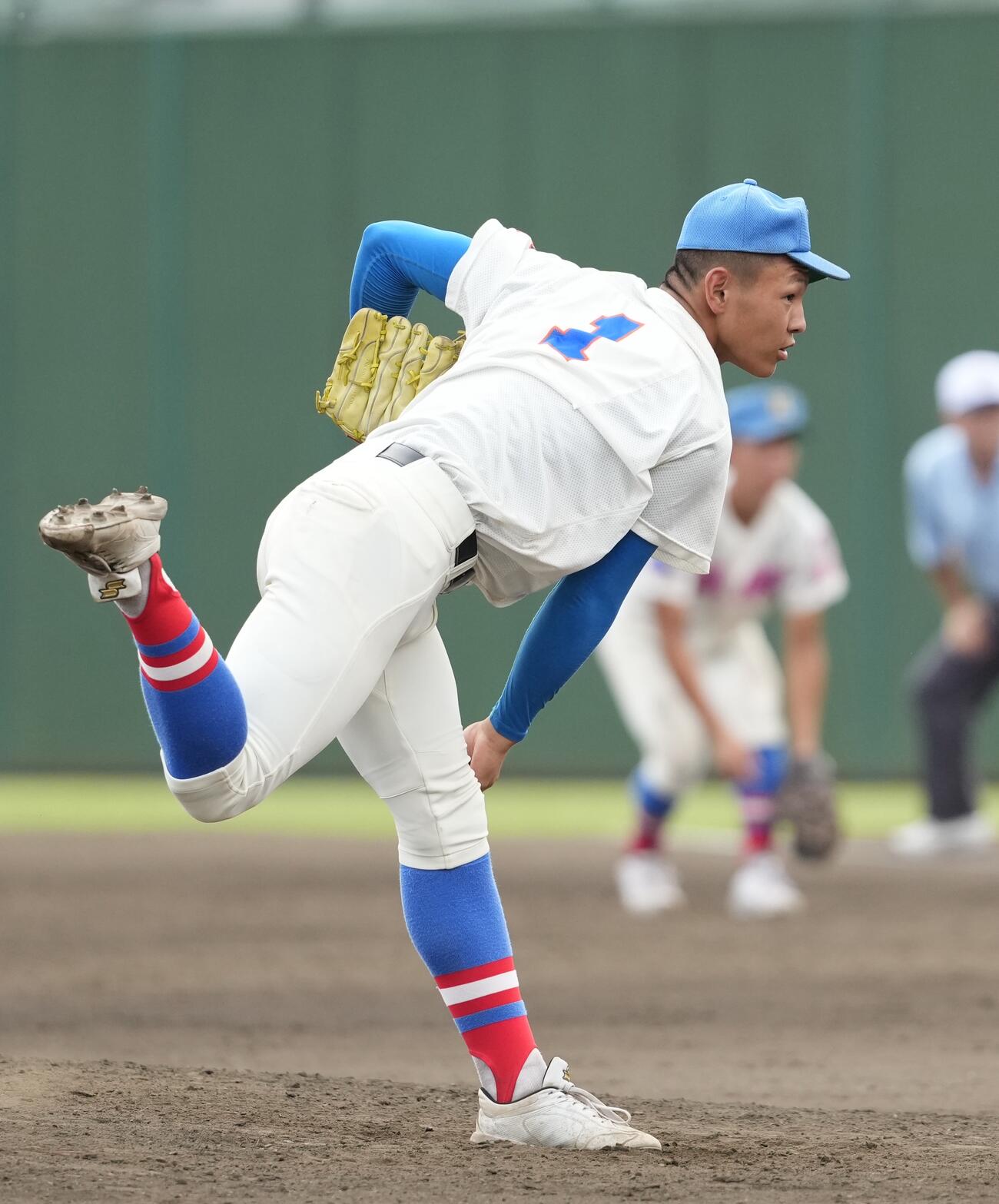 浦和商対花咲徳栄　5回表に登板し力投する花咲徳栄・黒川凌大（撮影・小島史椰）