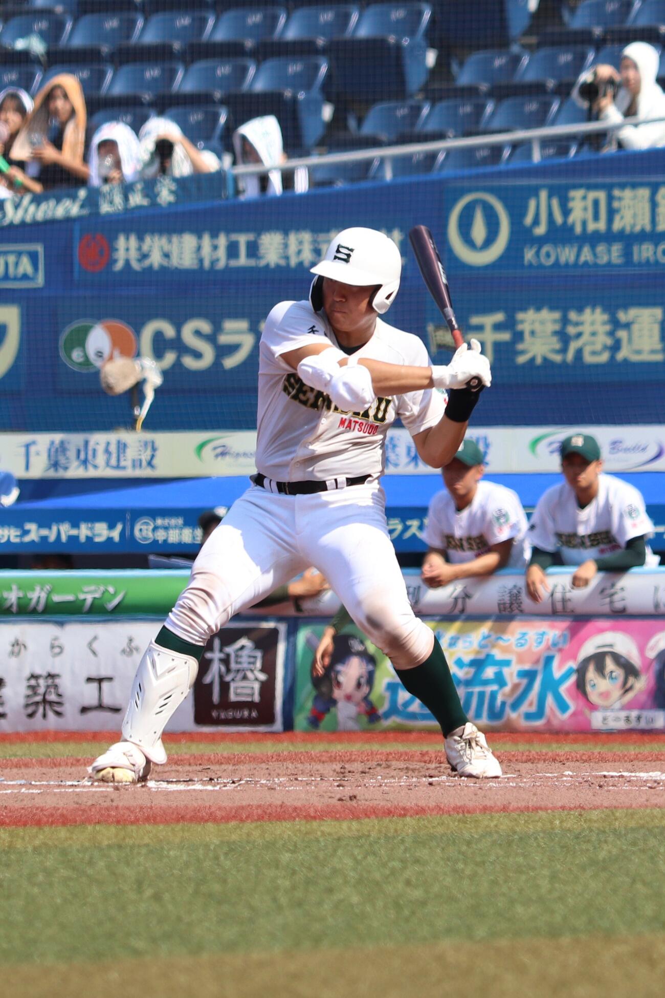 高校野球千葉大会　君津対専大松戸　専大松戸・吉岡伸太朗（撮影・服部航大）