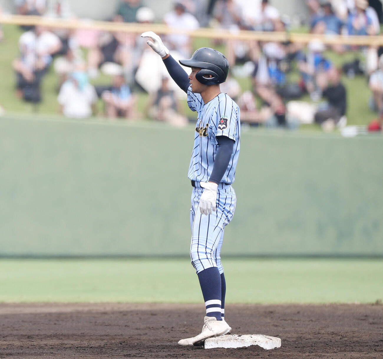 横浜対東海大相模　6回裏東海大相模1死二塁、内野安打を放った松崎大和（撮影・宮地輝）