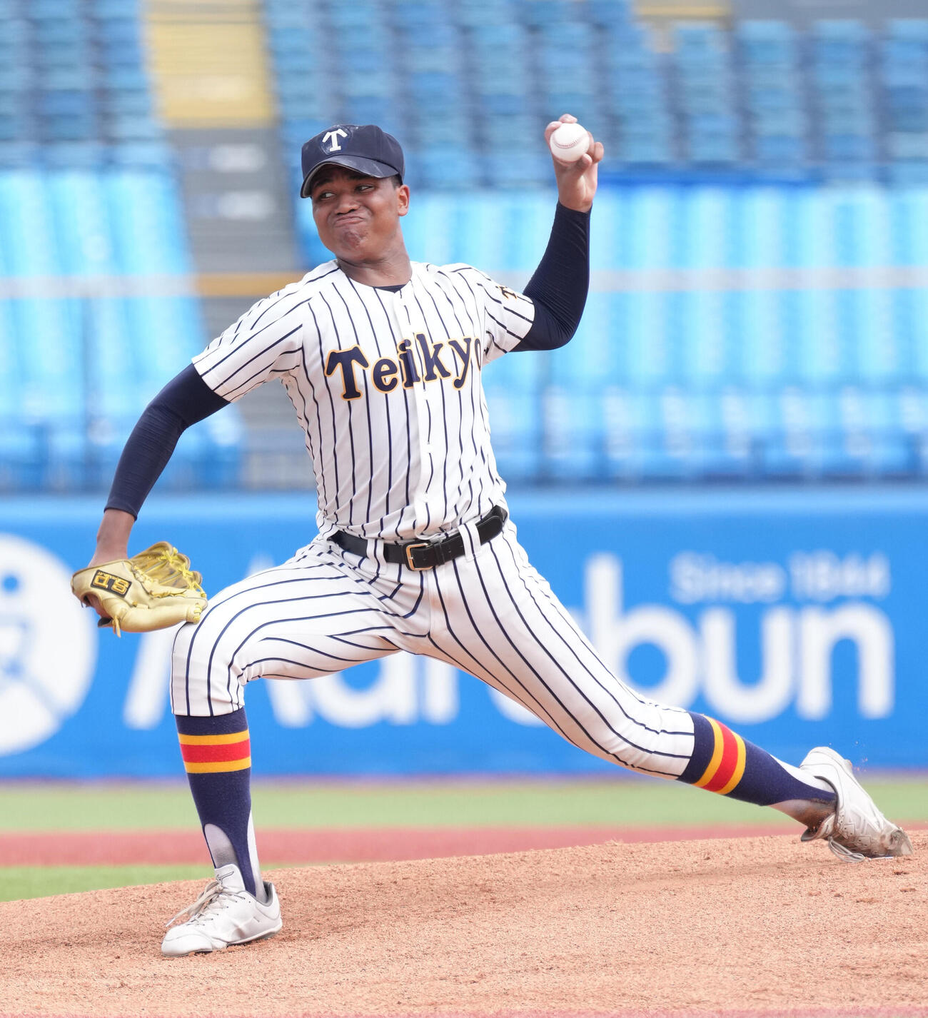 大東大第一対帝京　帝京先発の仁礼パスカルジュニア（撮影・足立雅史）