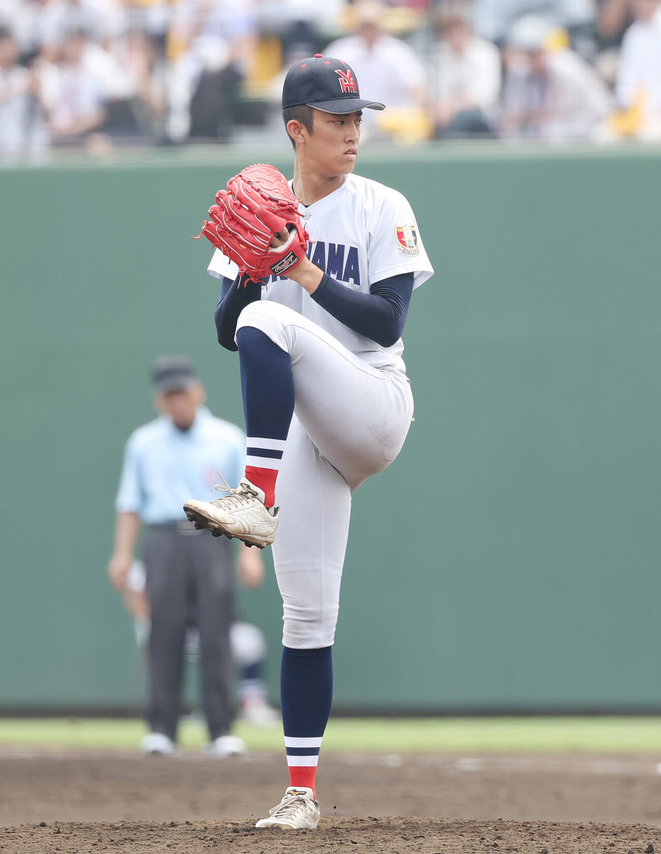 横浜対東海大相模　横浜2番手の織田翔希（撮影・宮地輝）