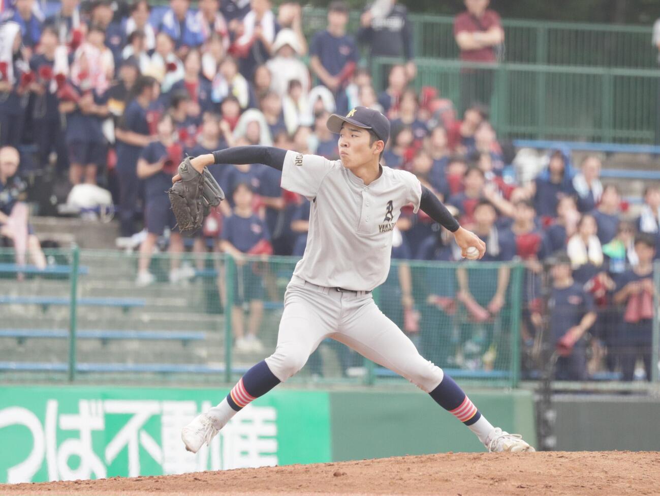三沢商対青森山田　先発し好投した青森山田・川久保昂直投手
