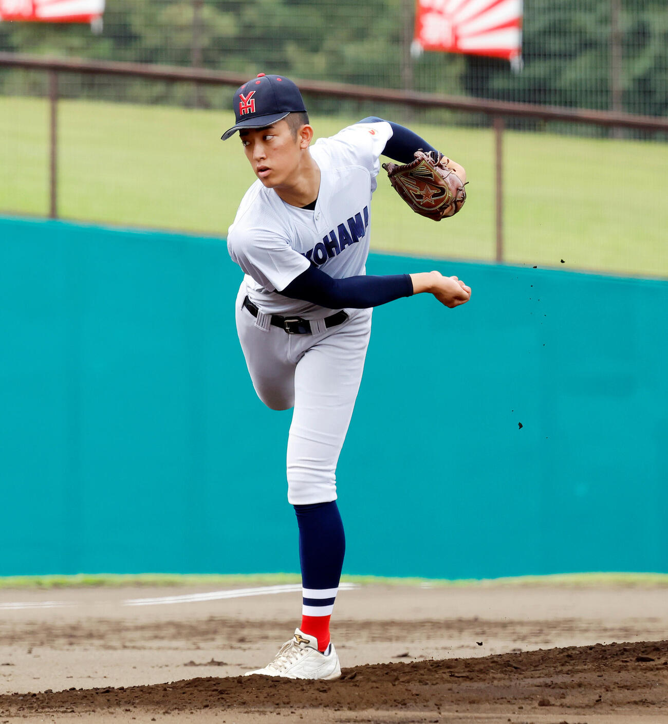 横浜対三浦学苑　横浜の先発投手織田翔希（撮影・山本朝陽）