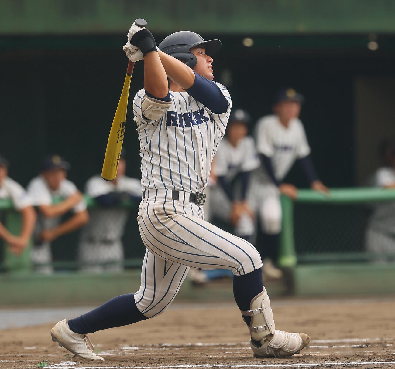東農大三対立教新座　10回裏立教新座1死一、二塁、サヨナラの2点適時二塁打を放つ赤沢亮磨（撮影・水谷安孝）