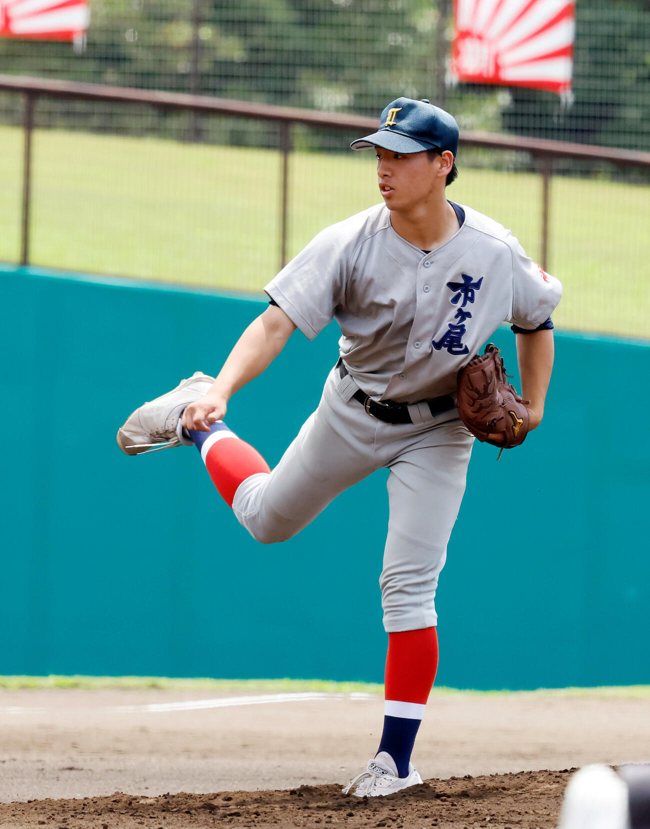 市ケ尾対川和　力投する市ケ尾・大塚遼（撮影・山本朝陽）