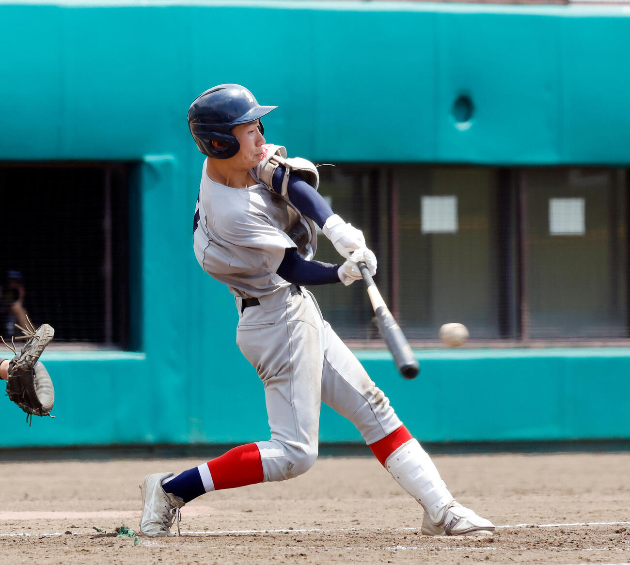 市ケ尾対川和　5回表市ケ尾2死二塁、中前適時打を放つ市ケ尾・北本悠真（撮影・山本朝陽）