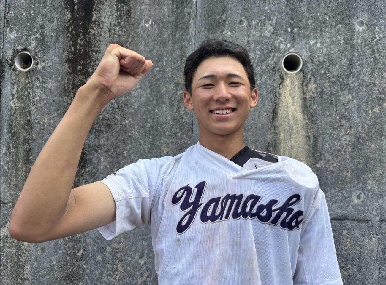 宇治山田商対昴学園　2失点完投勝利した、宇治山田商の先発で背番号20の二ノ宮光平（撮影・中島麗）