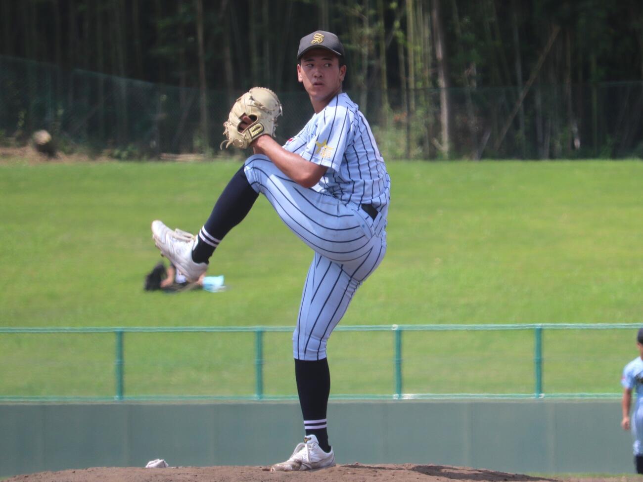 宇治山田商対昴学園　昴学園先発の石川大介投手（撮影・中島麗）