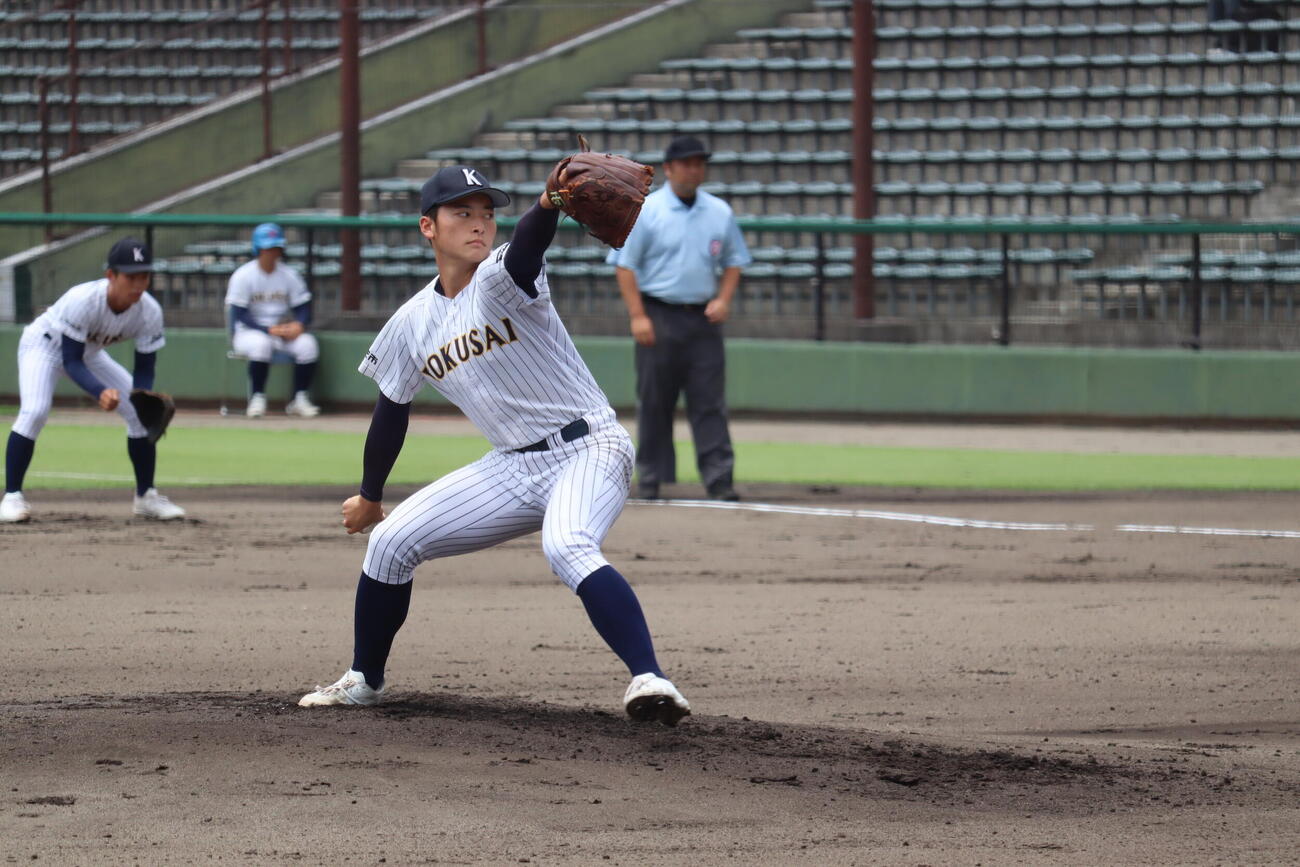 東日本国際大昌平対勿来工　最速144キロをマークした東日本国際大昌平・照沼佑崇
