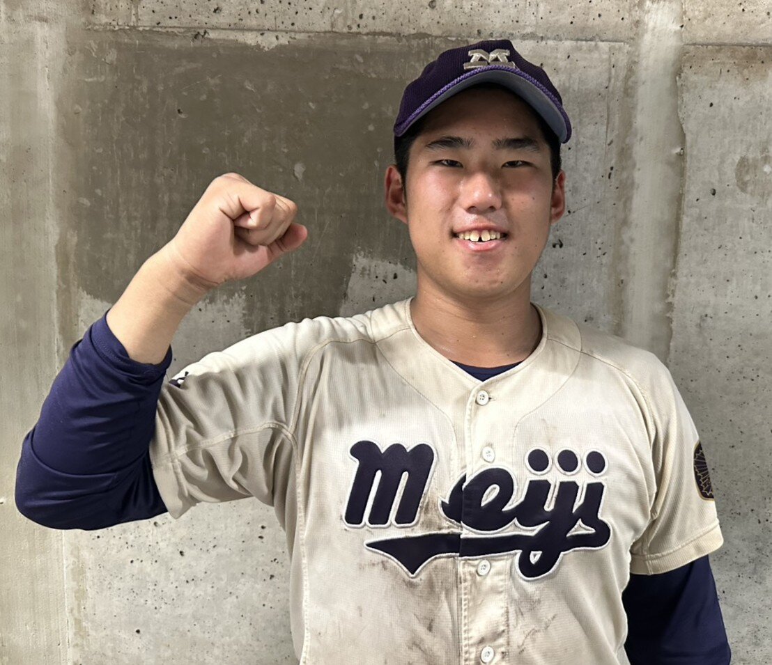 国学院久我山対明大八王子　笑顔でガッツポーズする明大八王子・高橋僚