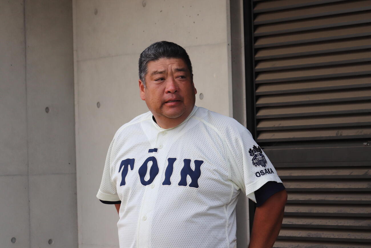大阪立命館戦で4回戦敗退となった大阪桐蔭・西谷監督（撮影・佐藤妙月）
