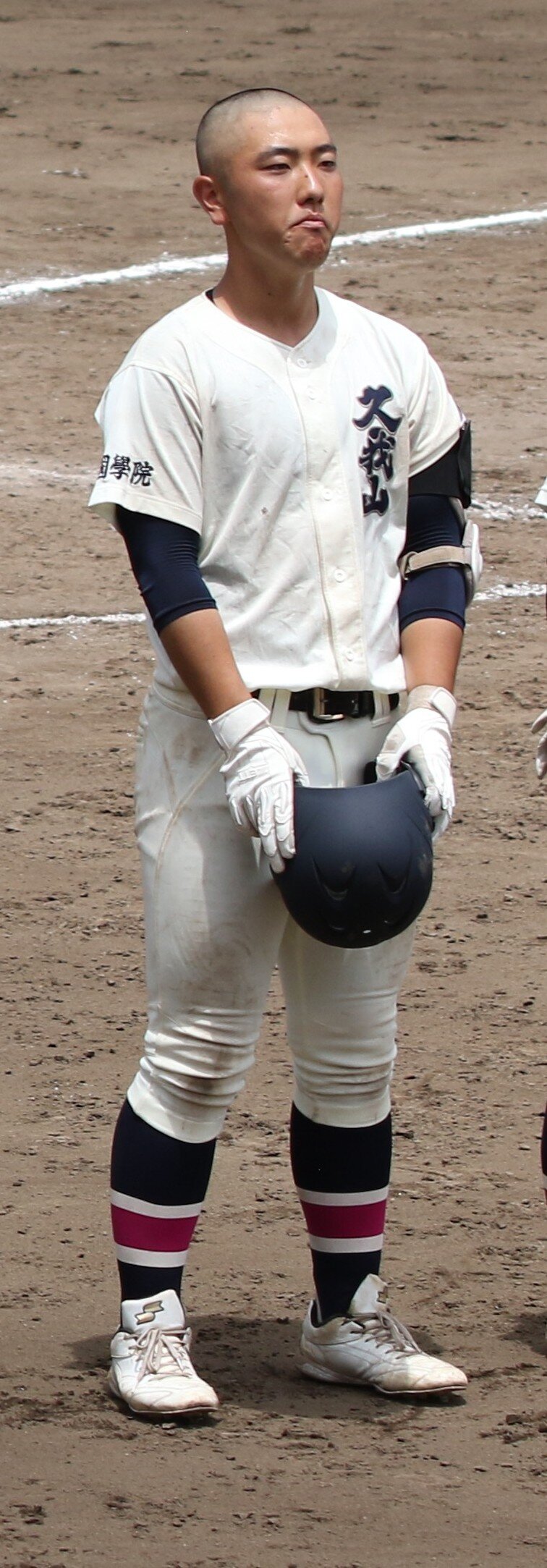 国学院久我山対明大八王子　試合後、スタンドに向かって整列する国学院久我山・双木悠人
