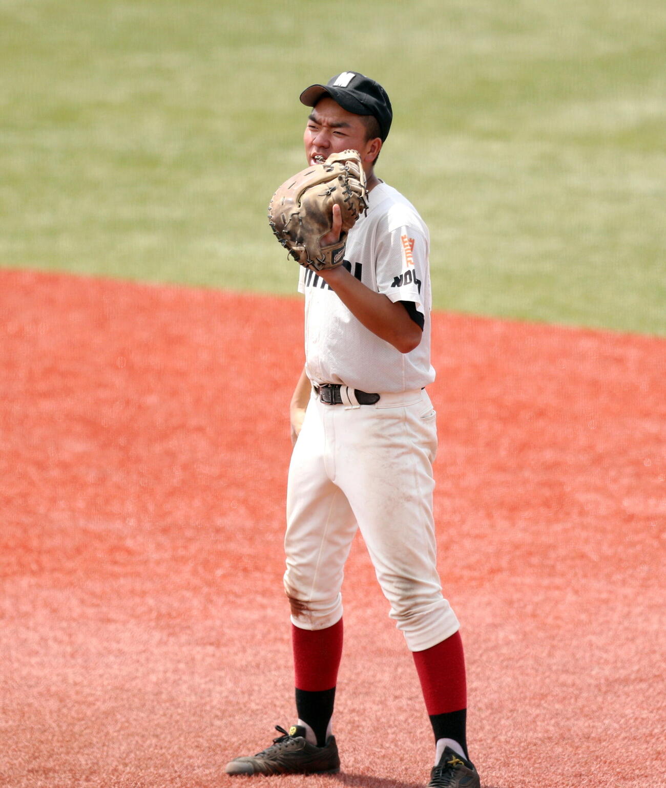 宮城農対東北学院榴ケ岡　一塁の守備から声を出す宮城農・太田知希（撮影・木村有優）