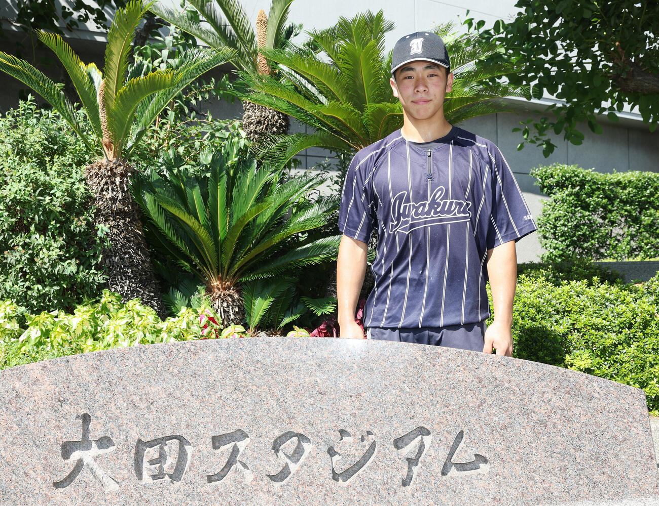 岩倉対二松学舎大付　高校最後の試合を終えた岩倉・河村柊希（撮影・宮地輝）