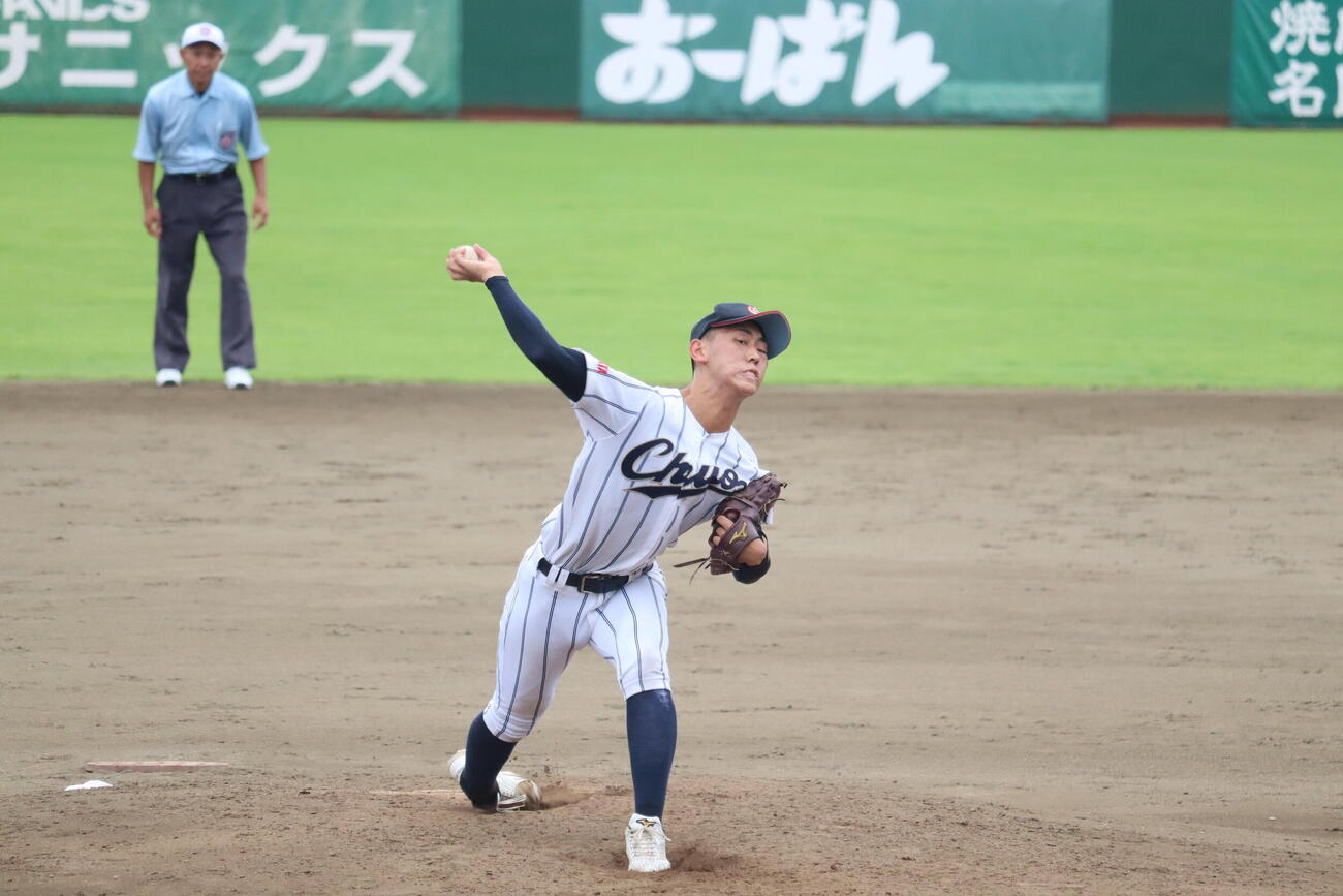 日大山形対山形中央　2番手として登板した山形中央のエース・奥山卯月投手