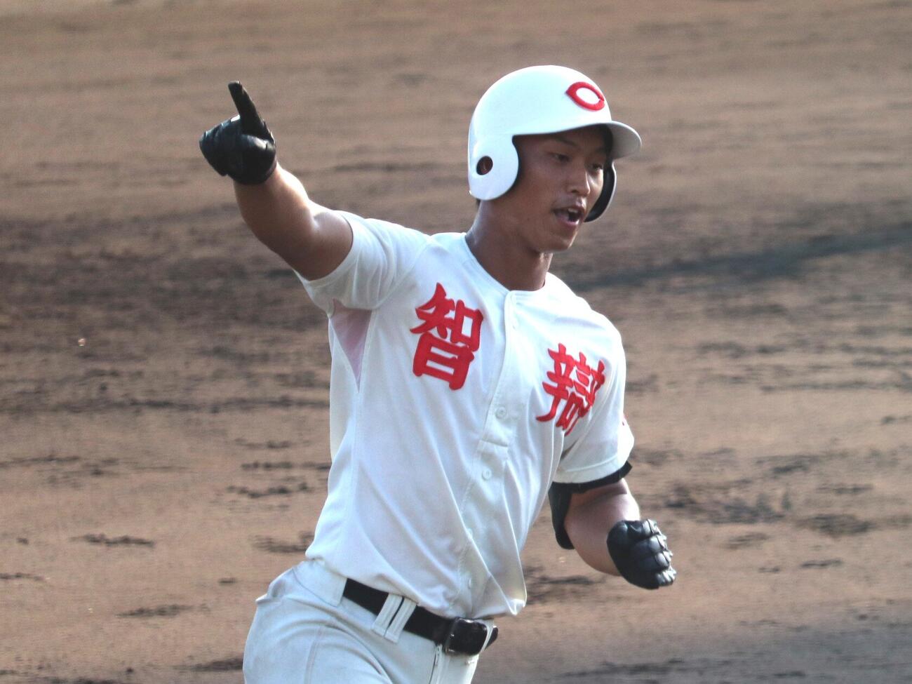 田辺対智弁和歌山　9回に左越えソロ本塁打を放った智弁和歌山・山下晃平外野手（撮影・中島麗）