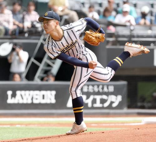 クラーク記念国際対白樺学園 白樺学園先発の村端勇心(撮影・黒川智章)