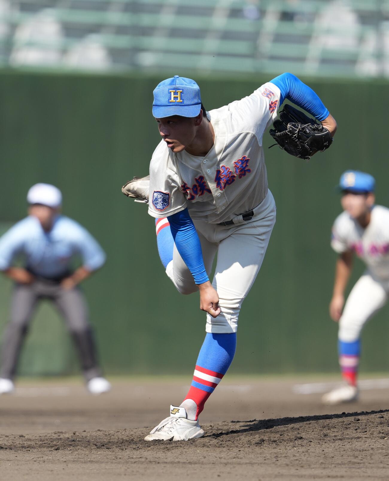 花咲徳栄対武蔵越生　力投する先発の花咲徳栄・黒川凌大（撮影・小島史椰）