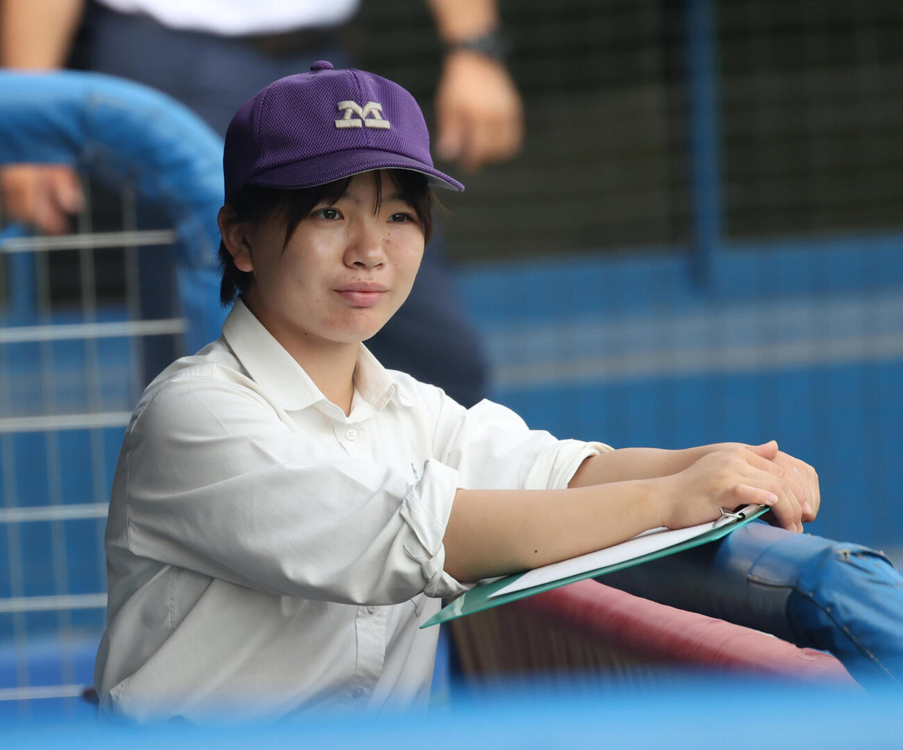 明大八王子対聖パウロ学園　明大八王子初の女子部員・三宅希空（撮影・柴田隆二）
