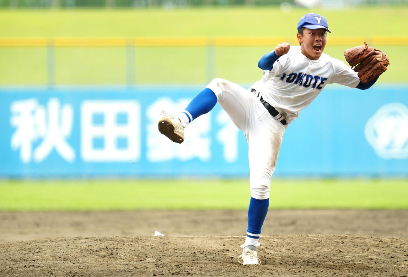 大曲工対横手　力投する横手先発の佐藤宙斗（撮影・江口和貴）