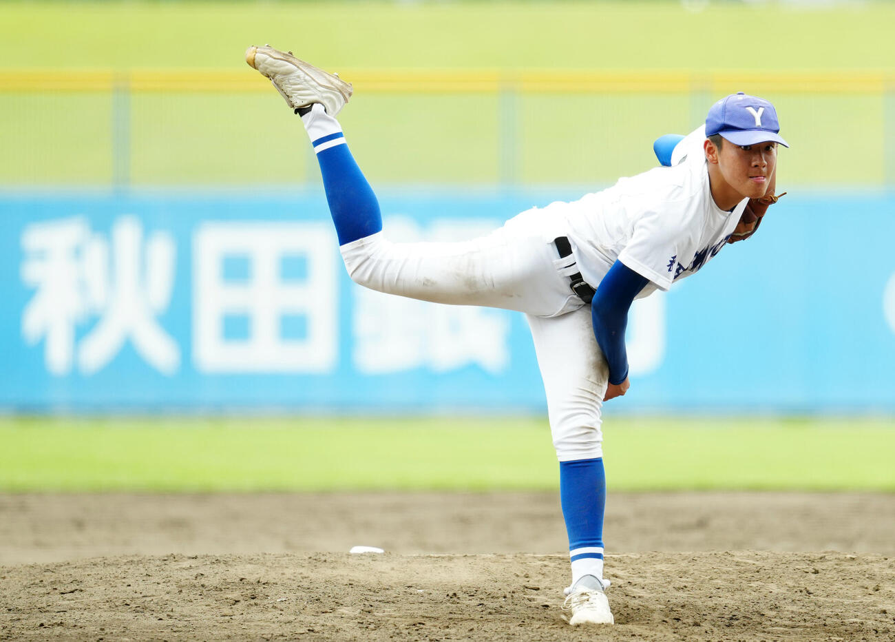 大曲工対横手　力投する横手先発の佐藤宙斗（撮影・江口和貴）