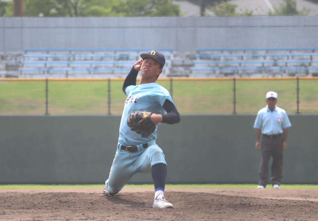 彦根東戦でマダックス勝利を収めた近江・元翔之介（撮影・佐藤妙月）