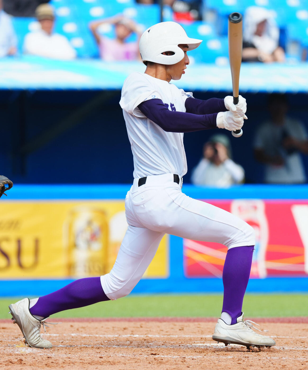 関東第一対錦城学園　5回表関東第一1死二塁、適時打を放つ成合瑛二郎（撮影・垰建太）