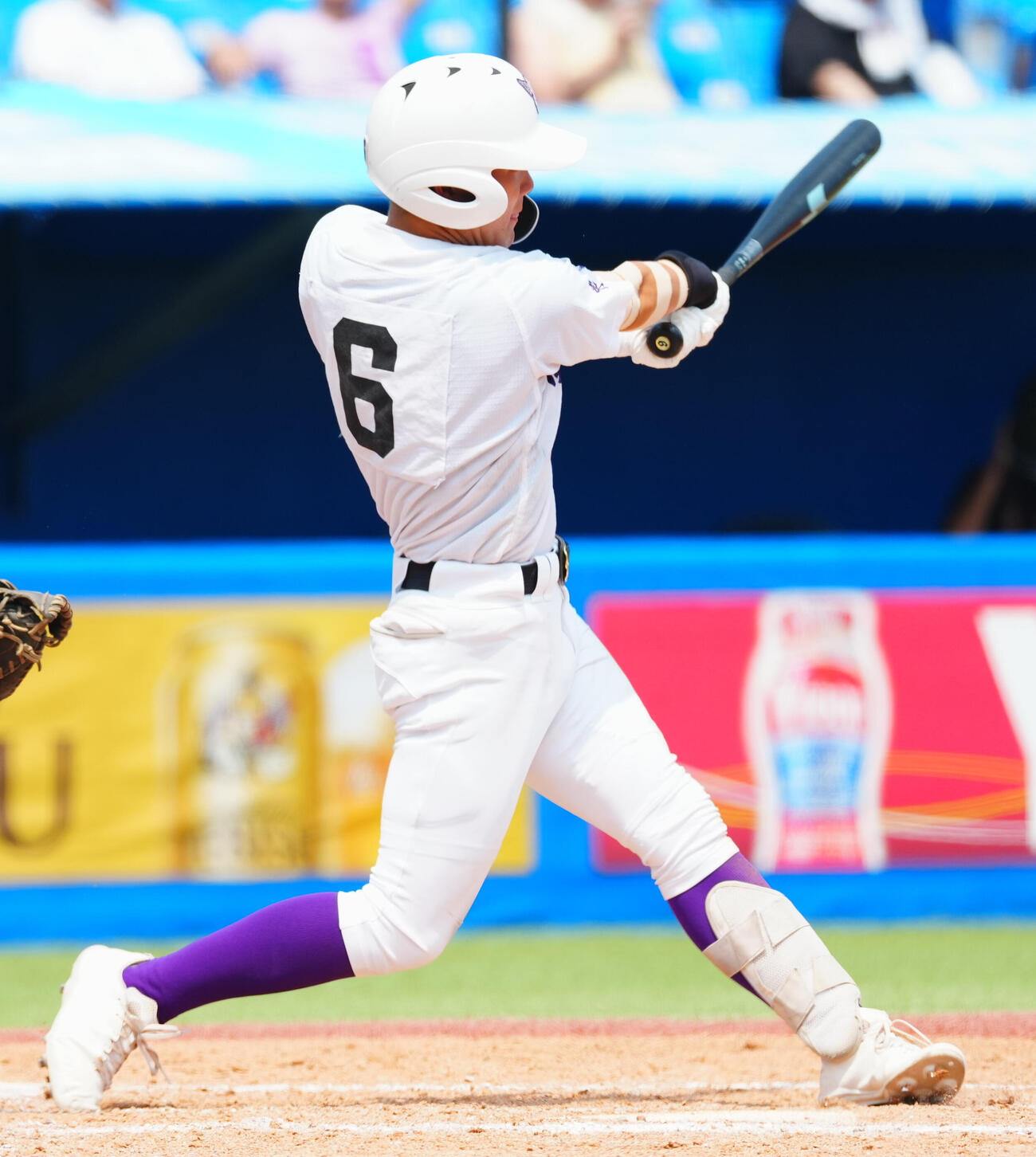 関東第一対錦城学園　9回表関東第一2死一、二塁、3点本塁打を放つ田沢心（撮影・垰建太）