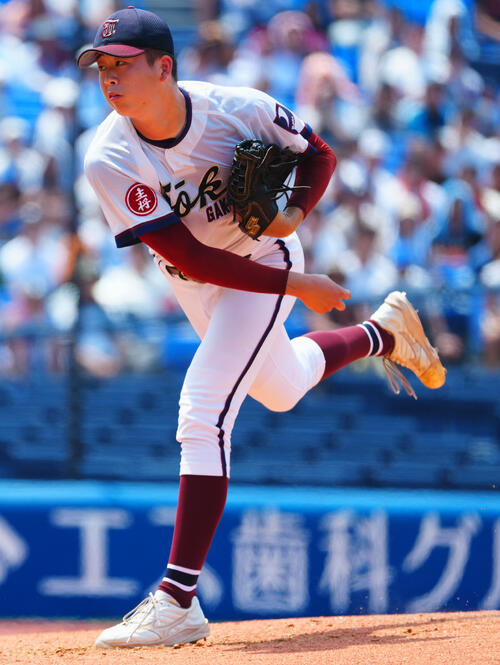 桐光学園対鎌倉学園　力投する桐光学園先発の林晃成（撮影・垰建太）