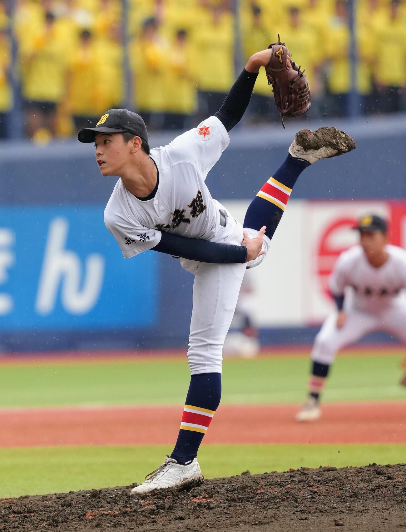 帝京長岡対日本文理　日本文理先発の浅井隼（撮影・足立雅史）