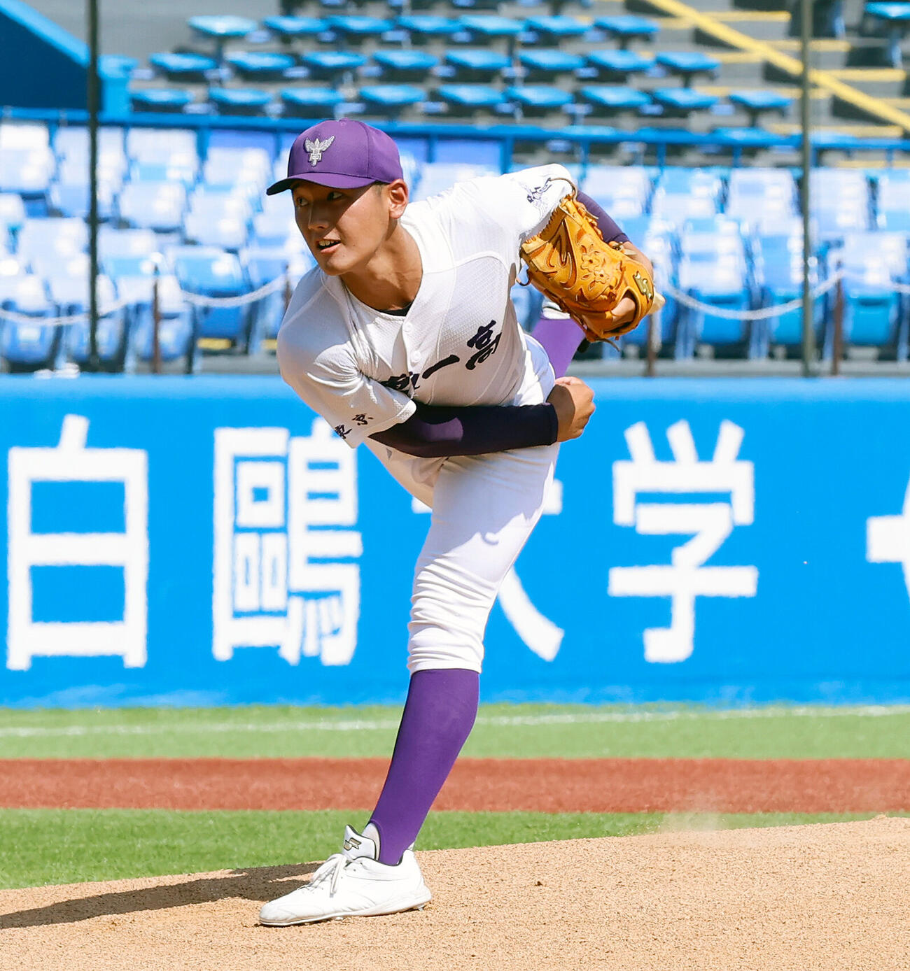目黒日大対関東第一　関東第一の先発高橋友朔（撮影・山本朝陽）